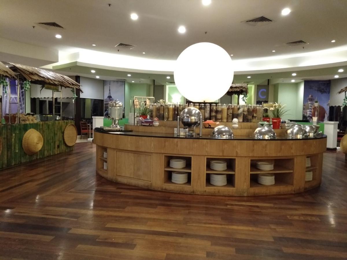 Grand Service Apartment @ Times Square Куала Лумпур Екстериор снимка