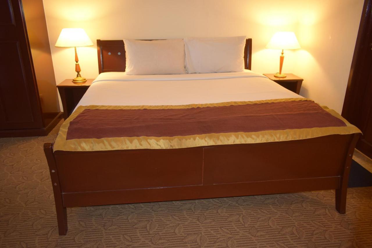 Grand Service Apartment @ Times Square Куала Лумпур Екстериор снимка